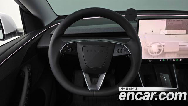 Tesla Model Y 2025 — photo 19
