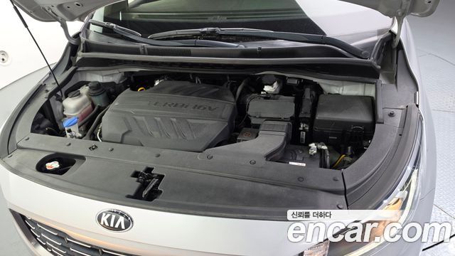 Kia Canival 2020 — photo 6