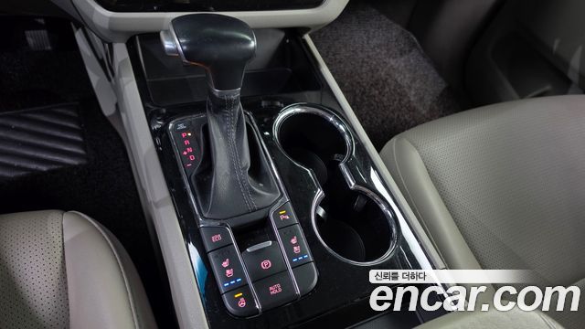 Kia Canival 2020 — photo 12