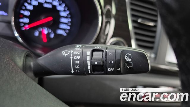 Kia Canival 2020 — photo 28