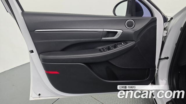 Hyundai Sonata 2022 — photo 14
