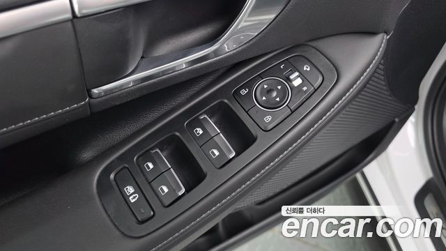 Hyundai Sonata 2022 — photo 30