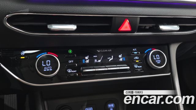 Hyundai Sonata 2022 — photo 32