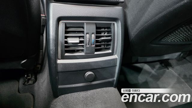 BMW 3-Series 2017 — photo 29