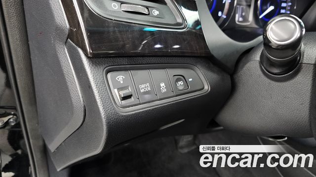 Hyundai Grandeur 2014 — photo 28
