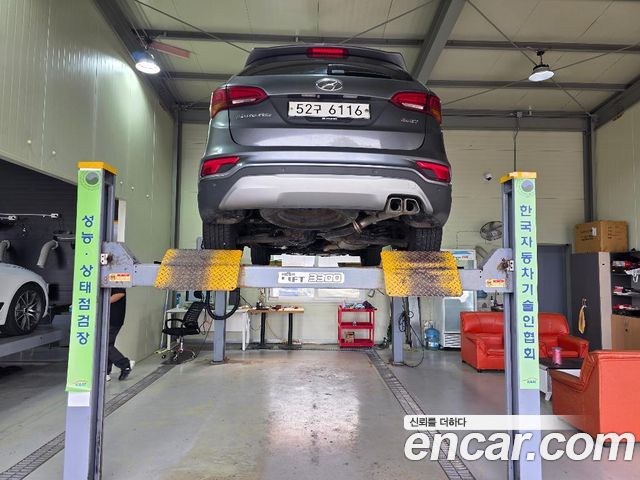 Hyundai Santafe 2016 — photo 2