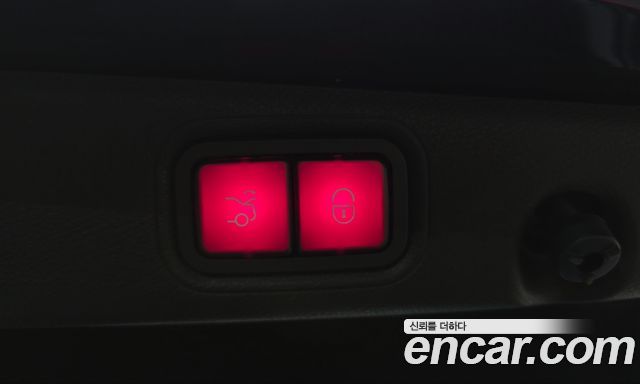 Mercedes-Benz E-Class 2022 — photo 29