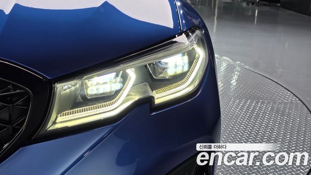 BMW 3-Series 2020 — photo 8