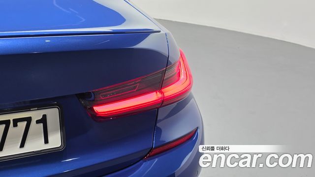 BMW 3-Series 2020 — photo 9