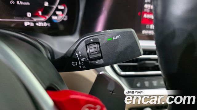 BMW 3-Series 2020 — photo 27