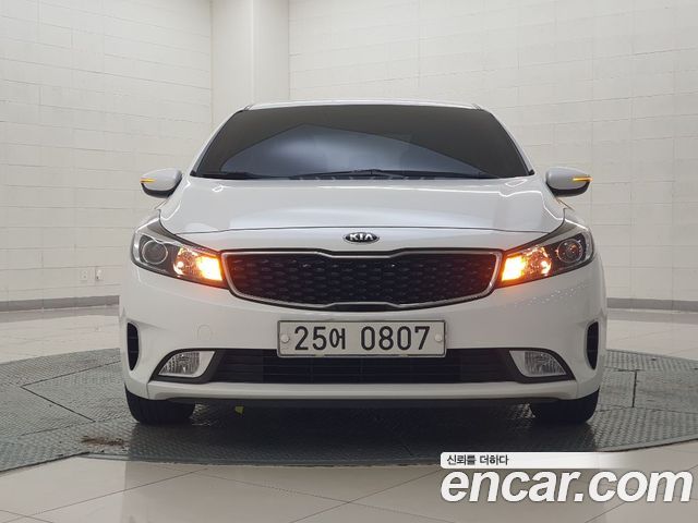Kia K3 2016 — photo 1