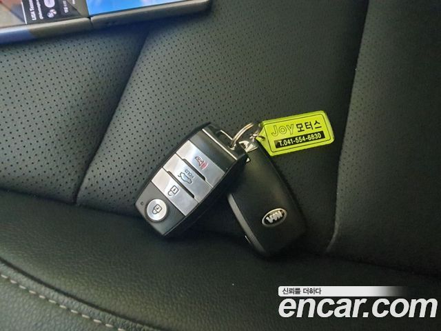 Kia K3 2016 — photo 11