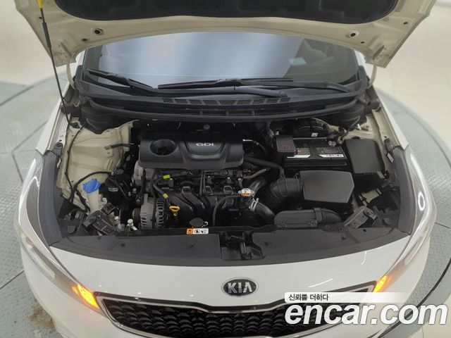 Kia K3 2016 — photo 18