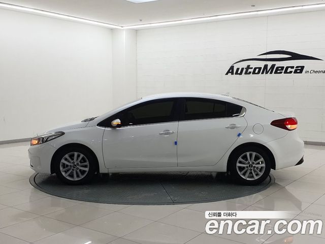 Kia K3 2016 — photo 19