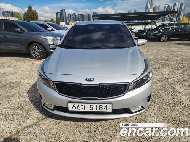 Kia K3 2017 — photo 1
