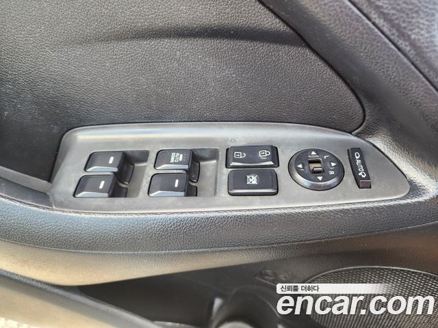 Kia K3 2017 — photo 10