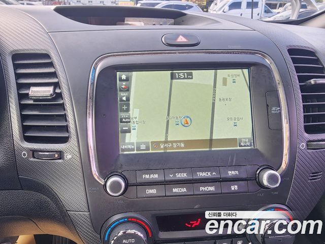 Kia K3 2017 — photo 11