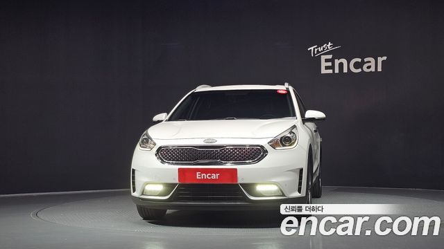 Kia Niro 2017 — photo 3