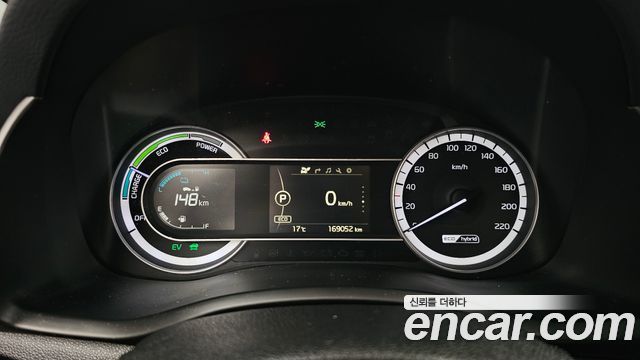 Kia Niro 2017 — photo 11