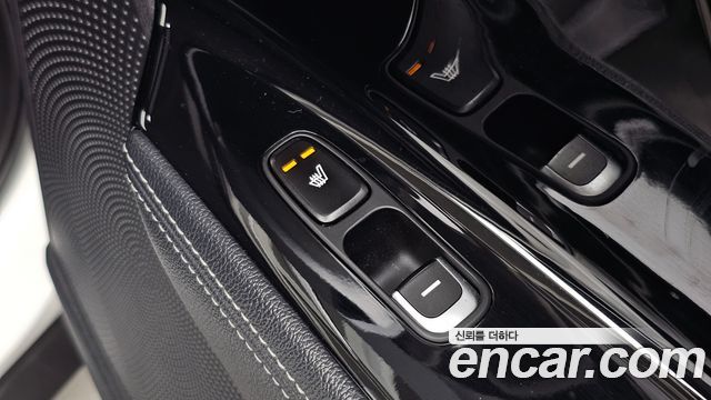 Kia Niro 2017 — photo 25