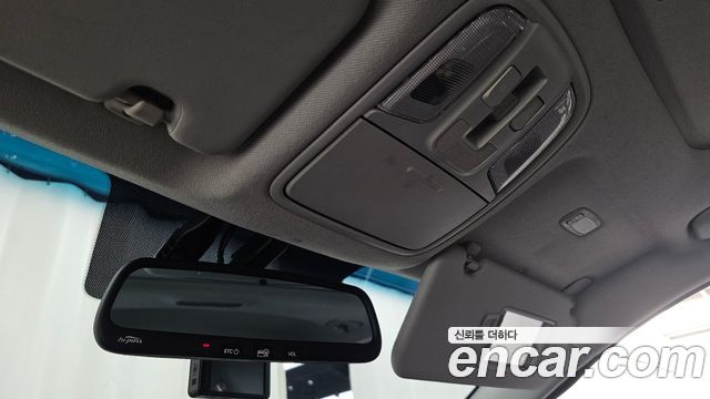 Kia Niro 2017 — photo 27