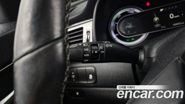 Kia Niro 2017 — photo 30