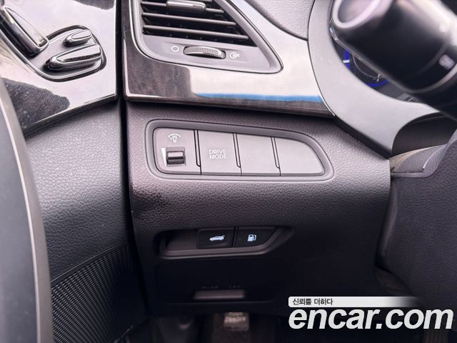 Hyundai Grandeur 2016 — photo 15
