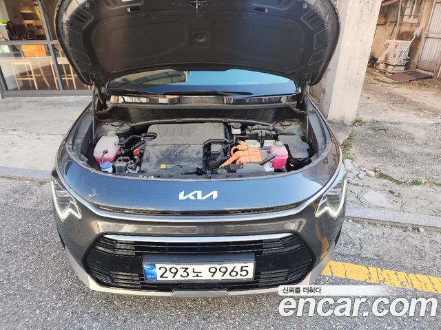 Kia Niro 2023 — photo 7