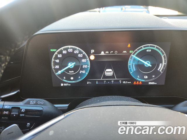Kia Niro 2023 — photo 9