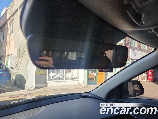 Kia Niro 2023 — photo 11