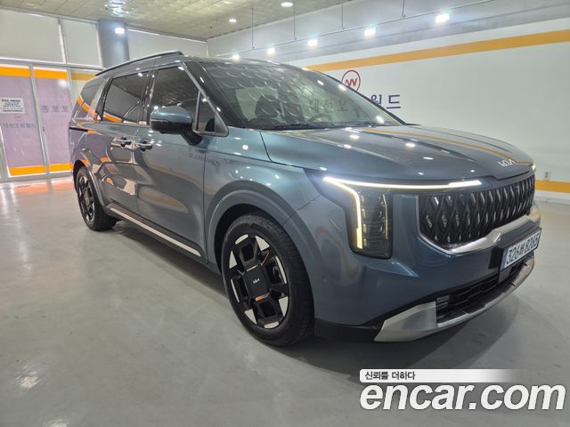 Kia Canival 2024 — photo 3
