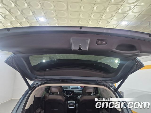 Kia Canival 2024 — photo 8