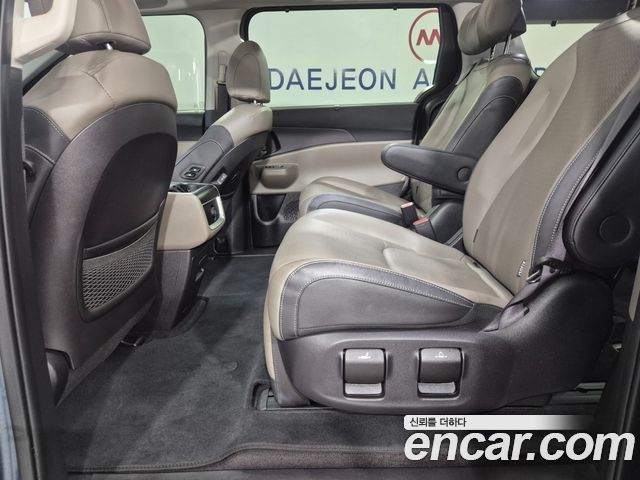 Kia Canival 2024 — photo 17