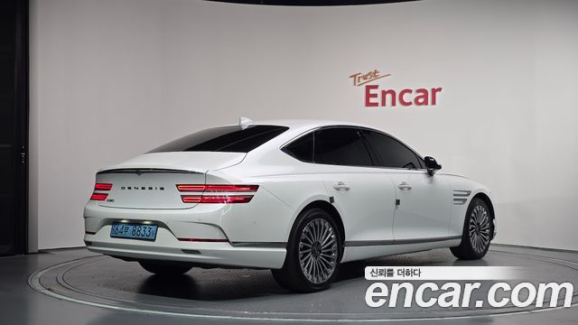 Genesis G80 2022 — photo 2