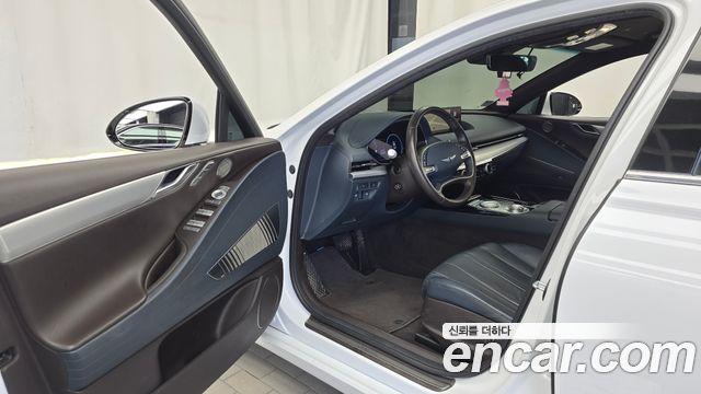 Genesis G80 2022 — photo 13