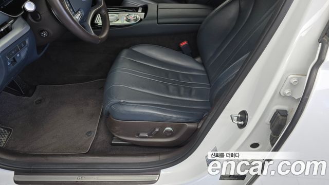 Genesis G80 2022 — photo 25