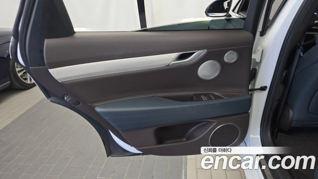 Genesis G80 2022 — photo 15