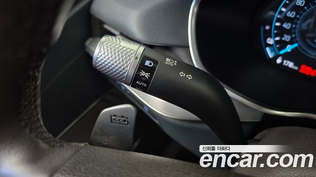 Genesis G80 2022 — photo 30