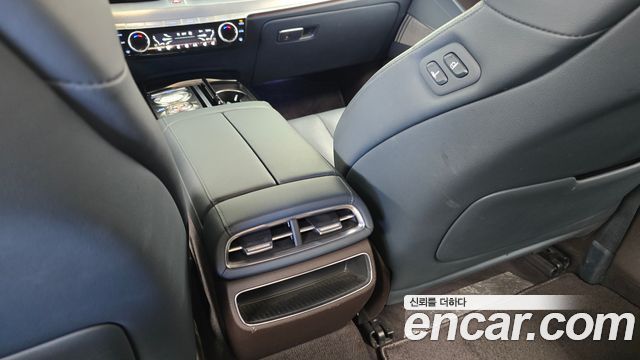 Genesis G80 2022 — photo 31