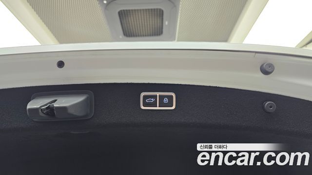 Genesis G80 2022 — photo 33