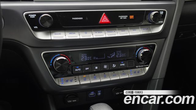 Hyundai Sonata 2019 — photo 18