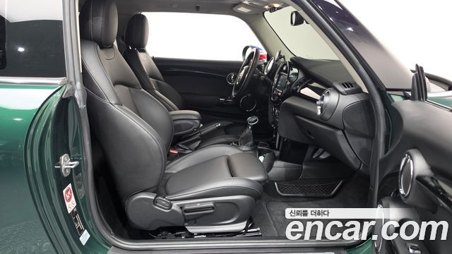Mini Cooper 2016 — photo 11