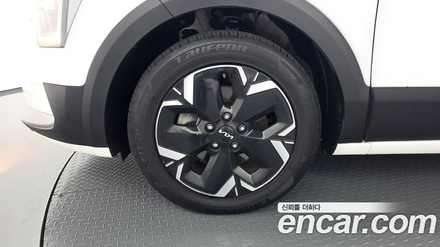 Kia Niro 2023 — photo 5