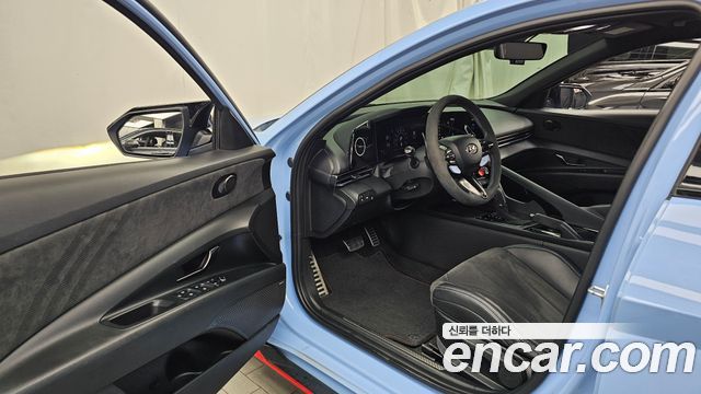 Hyundai AVANTE 2022 — photo 13