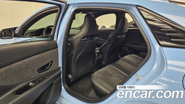 Hyundai AVANTE 2022 — photo 18