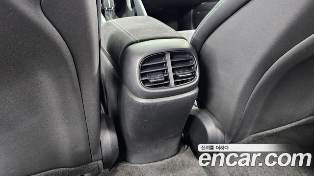 Hyundai AVANTE 2022 — photo 31