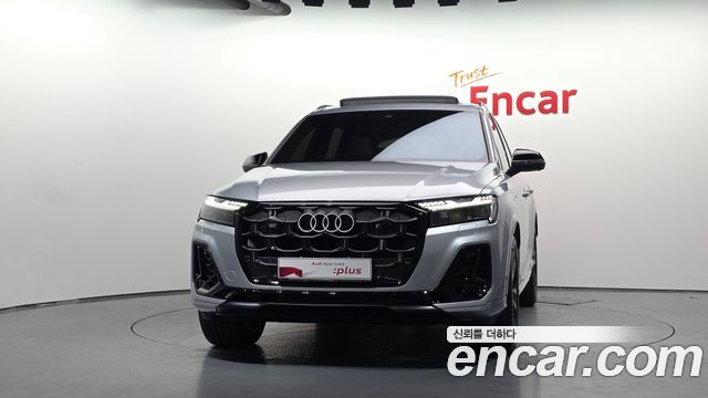 Audi Q7 2025 — photo 3