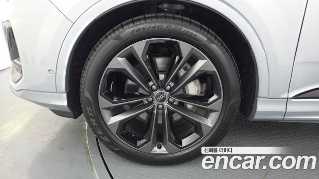 Audi Q7 2025 — photo 5