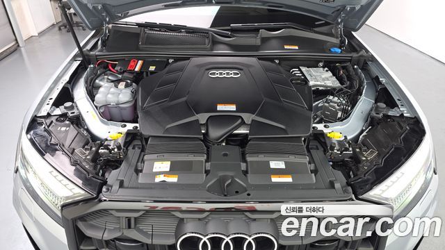 Audi Q7 2025 — photo 6