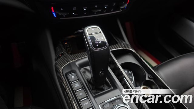 Maserati Levante 2022 — photo 9